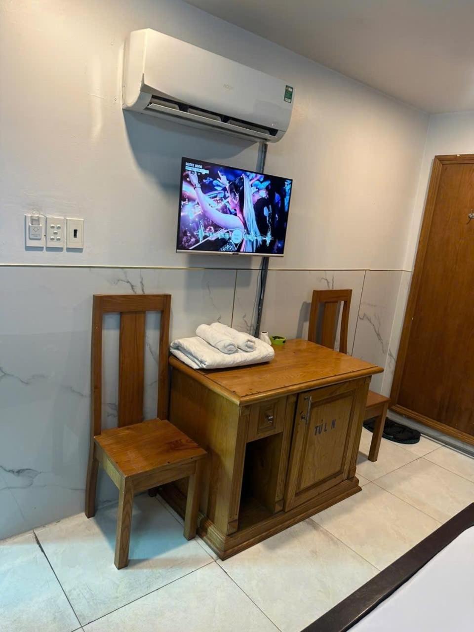 Hotel Anh Phuong II Хошимин Экстерьер фото