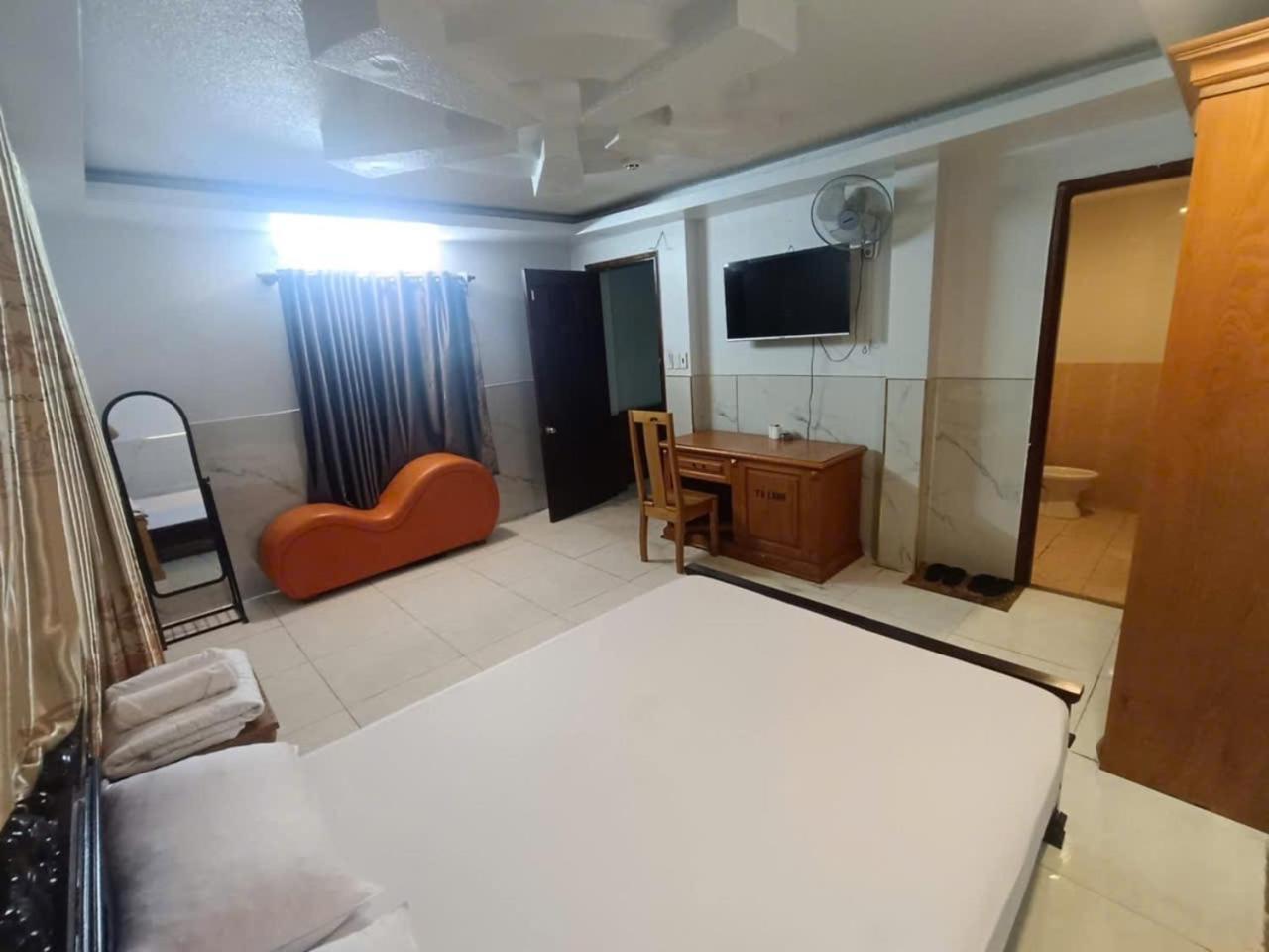 Hotel Anh Phuong II Хошимин Экстерьер фото